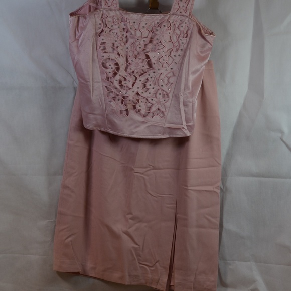 Vintage Nolan Miller Pink 100% Wool/Rhinestone Skirt Suit. M/L - Picture 6 of 13